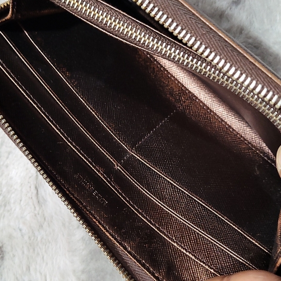 Prada Zip Wallet | Plum Saffiano Leather - Picture 8 of 16